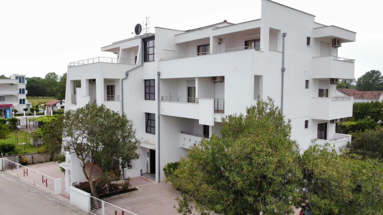 Hotel Buzuku House Ulcinj Exterior foto